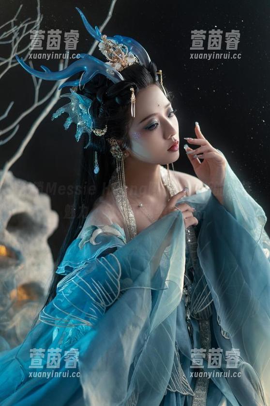 解锁Messie Huang阿尔忒弥斯的独特魅力，免费下载绝美作品